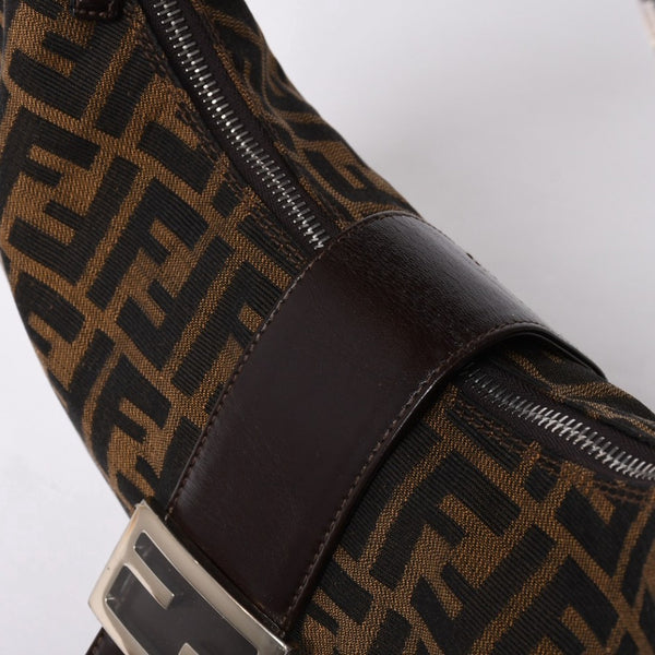 FENDI フェンディ マンマバケット ワンショルダーバッグ ズッカキャンバス 0916321001 ブラウン 美品 中古 4a001152