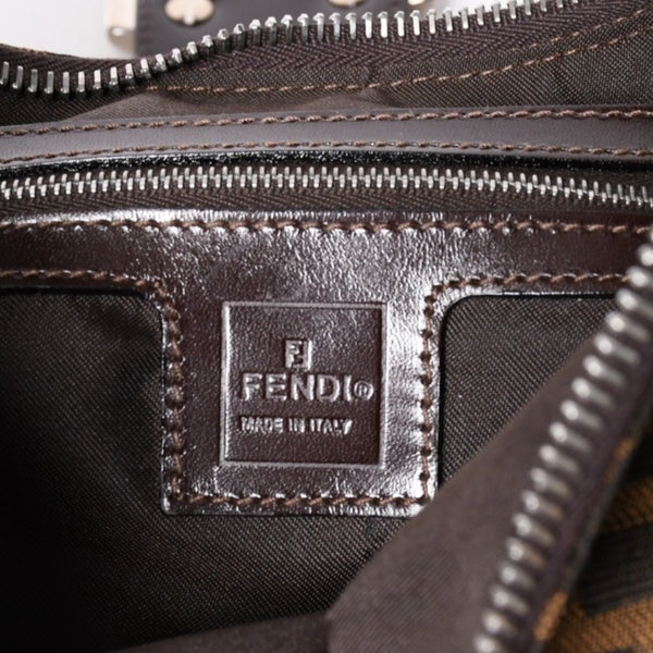 FENDI フェンディ マンマバケット ワンショルダーバッグ ズッカキャンバス 0916321001 ブラウン 美品 中古 4a001152