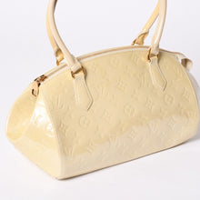 画像をギャラリービューアに読み込む, 極美品 LOUIS VUITTON ルイヴィトン シャーウッドPM ヴェルニライン ハンドバッグ M91491 アイボリー ゴールド金具 中古 4a001608