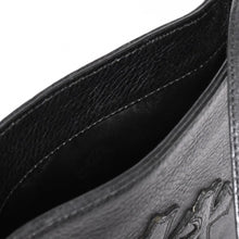 画像をギャラリービューアに読み込む, 極美品 CHROME HEARTS クロムハーツ スクエアポケット 3セメタリークロスパッチ ショルダーバッグ ブラック シルバー金具 中古 4a001763
