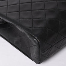 画像をギャラリービューアに読み込む, CHANEL シャネル チェーントートバッグ 1番台 ココマーク ラムスキン キルティング ブラック ゴールド金具 美品 中古 4a001635
