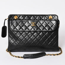 画像をギャラリービューアに読み込む, CHANEL シャネル チェーントートバッグ 1番台 ココマーク ラムスキン キルティング ブラック ゴールド金具 美品 中古 4a001635