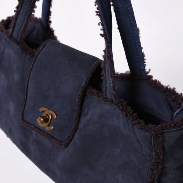 極美品 CHANEL シャネル ムートン シアリング ワンショルダーバッグ 5番台 ココマーク ヌバック アンティークゴールド金具 中古 4a001676