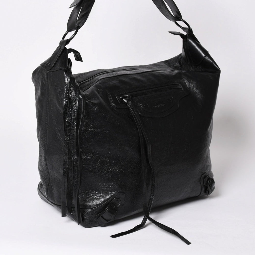 極美品 BALENCIAGA バレンシアガ ネオホーボーバッグ ショルダーバッグ 695826 レザー ブラック ブラック金具 中古 4a001186