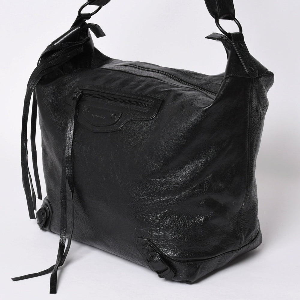 極美品 BALENCIAGA バレンシアガ ネオホーボーバッグ ショルダーバッグ 695826 レザー ブラック ブラック金具 中古 4a001186