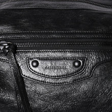 画像をギャラリービューアに読み込む, 極美品 BALENCIAGA バレンシアガ ネオホーボーバッグ ショルダーバッグ 695826 レザー ブラック ブラック金具 中古 4a001186