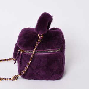 Very Good Condition CHANEL Coco Mark Vanity 2WAY Shoulder Bag Shearling 22AW AS3357 Purple Gold Hardware Used 4a001469