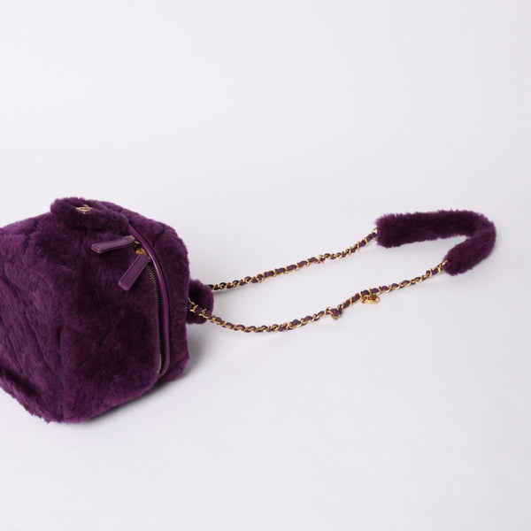 Very Good Condition CHANEL Coco Mark Vanity 2WAY Shoulder Bag Shearling 22AW AS3357 Purple Gold Hardware Used 4a001469