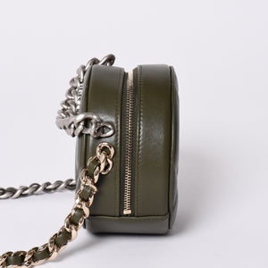New and unused CHANEL shoulder bag chain 19 here mark lambskin round type khaki gold hardware used 4a001634