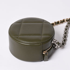 New and unused CHANEL shoulder bag chain 19 here mark lambskin round type khaki gold hardware used 4a001634