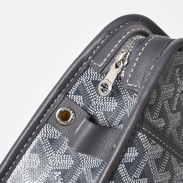 Very good condition GOYARD Herringbone Jouvance MM clutch bag Gray JOUVENMMLTY51CL51P Used 4a004391