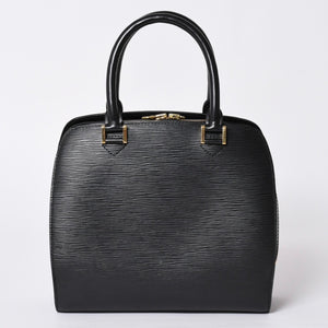Very good condition LOUIS VUITTON Epi Pont Neuf handbag M52052 Epi leather black gold hardware used 4a001684