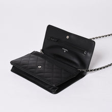 画像をギャラリービューアに読み込む, 極美品 CHANEL シャネル カンボンライン ココマーク チェーンウォレット 19番台 ブラック ピンク ラムスキン シルバー金具 中古 4a001626