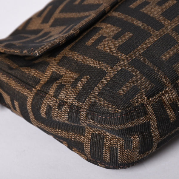 FENDI フェンディ マンマバケット ワンショルダーバッグ 26424 ブラウン ズッカ柄 総柄 シルバー金具 美品 中古 4a001693