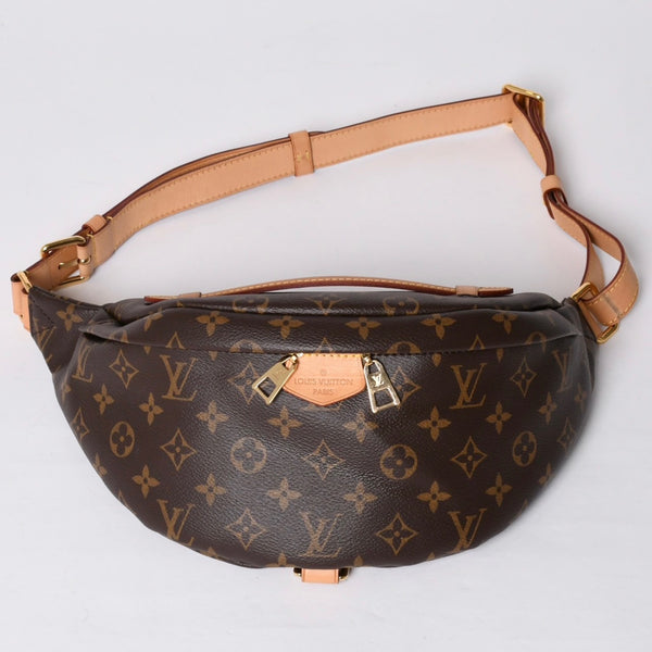極美品 LOUIS VUITTON ルイ ヴィトン バムバッグMM ショルダーバッグ M43644 ブラウン モノグラムキャンバス レザー ゴールド金具 中古 4a001233