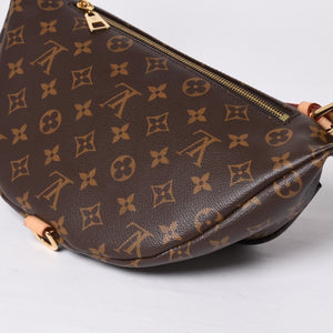 極美品 LOUIS VUITTON ルイ ヴィトン バムバッグMM ショルダーバッグ M43644 ブラウン モノグラムキャンバス レザー ゴールド金具 中古 4a001233