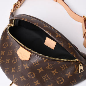 極美品 LOUIS VUITTON ルイ ヴィトン バムバッグMM ショルダーバッグ M43644 ブラウン モノグラムキャンバス レザー ゴールド金具 中古 4a001233