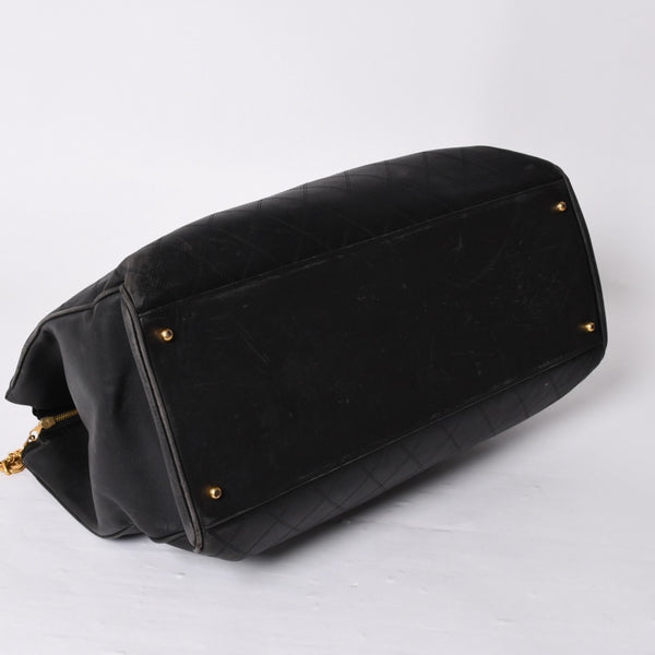 CHANEL Bicolor Super Model Bag Shoulder Bag Coco Mark Calf Black Gold Hardware Good Condition Used 4a001336