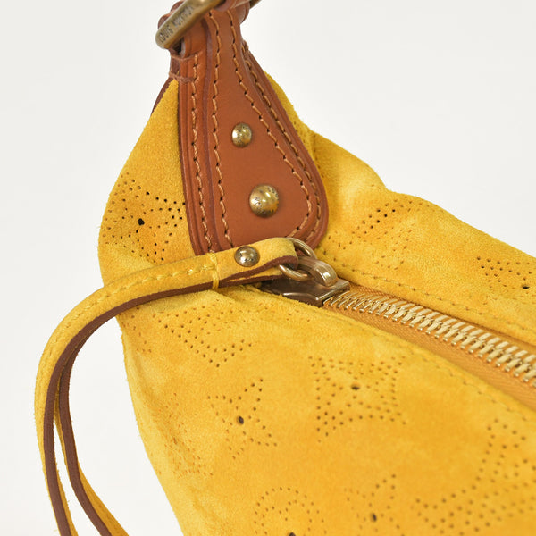 新品同様 LOUIS VUITTON ルイヴィトン ハンドバッグ オナタPM モノグラムスエード イエロー モノグラムマヒナ M95121 スエード 中古 4a001702
