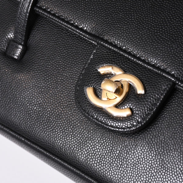New and unused CHANEL 26SS Small Flap Bag Black Jenny's favorite Small flap bag Black Gold hardware Used 4a001715