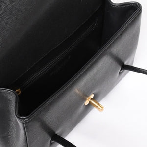 New and unused CHANEL 26SS Small Flap Bag Black Jenny's favorite Small flap bag Black Gold hardware Used 4a001715