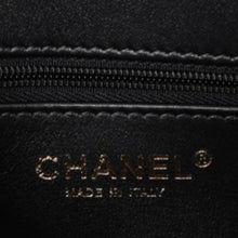 画像をギャラリービューアに読み込む, 新品未使用 CHANEL シャネル 26SS Small Flap Bag Black ジェニー愛用 スモール フラップバッグ ブラック ゴールド金具 中古 4a001715