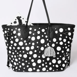 New and unused item LOUIS VUITTON Tote Bag Yayoi Kusama Never MM Monogram Empreinte Infinity Dot M46390 Leather Used 4a001436