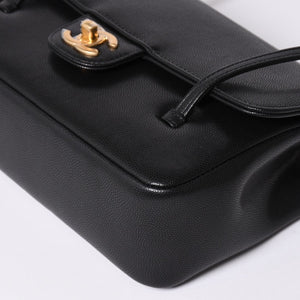 New and unused CHANEL 26SS Small Flap Bag Black Jenny's favorite Small flap bag Black Gold hardware Used 4a001715