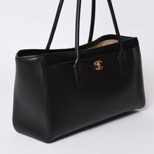 画像をギャラリービューアに読み込む, 新品未使用 CHANEL シャネル SMALL SHOPPING BAG スモール ショッピングバッグ トートバッグ AS6243 ランダム番台 ココマーク 中古 4a001769