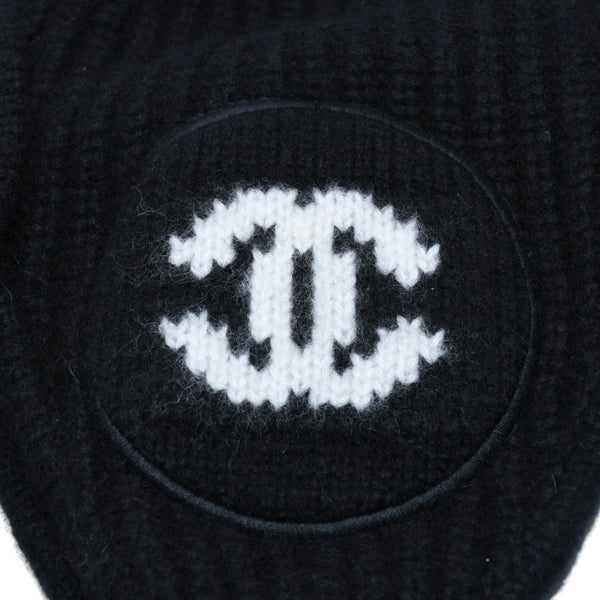 New and unused CHANEL 26AW Flight Cap Pilot Cap with Bonbon Knit Cap AAB271 Coco Mark Cashmere Silk Black Used 4a001770