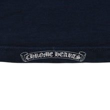 画像をギャラリービューアに読み込む, CHROME HEARTS クロムハーツ ユナイテッドアローズコラボTシャツ 半袖Tシャツ ポケットTシャツ ネイビー ダガーロゴ 美品 中古 4a001877