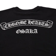 画像をギャラリービューアに読み込む, CHROME HEARTS クロムハーツ 大阪限定スクロールラベルTシャツ OSAKA limited ブラック 黒 スクロールロゴ Sサイズ 美品 中古 4a001879