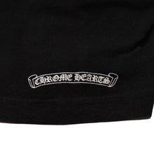 画像をギャラリービューアに読み込む, CHROME HEARTS クロムハーツ 大阪限定スクロールラベルTシャツ OSAKA limited ブラック 黒 スクロールロゴ Sサイズ 美品 中古 4a001879