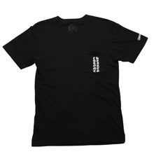 画像をギャラリービューアに読み込む, CHROME HEARTS クロムハーツ 大阪限定スクロールラベルTシャツ OSAKA limited ブラック 黒 スクロールロゴ Sサイズ 美品 中古 4a001879