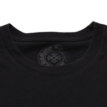画像をギャラリービューアに読み込む, CHROME HEARTS クロムハーツ 大阪限定スクロールラベルTシャツ OSAKA limited ブラック 黒 スクロールロゴ Sサイズ 美品 中古 4a001879