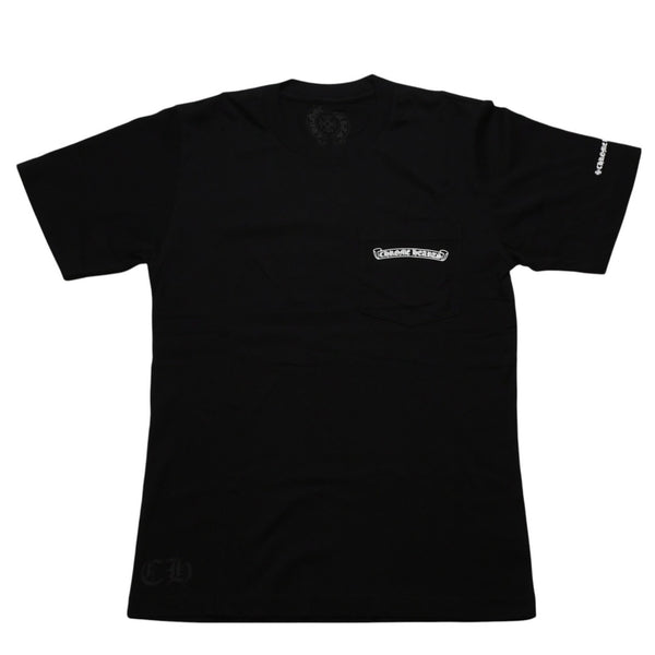 新品未使用 CHROME HEARTS クロムハーツ スクロールロゴTシャツ ブラック 黒 ポケットTシャツ 半袖Tシャツ 中古 4a001880