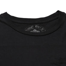 画像をギャラリービューアに読み込む, CHROME HEARTS クロムハーツ ポケット付きTシャツ クロスレザーパッチ シルバー金具 ブラック CHプラス スクロールラベル 美品 中古 4a001885