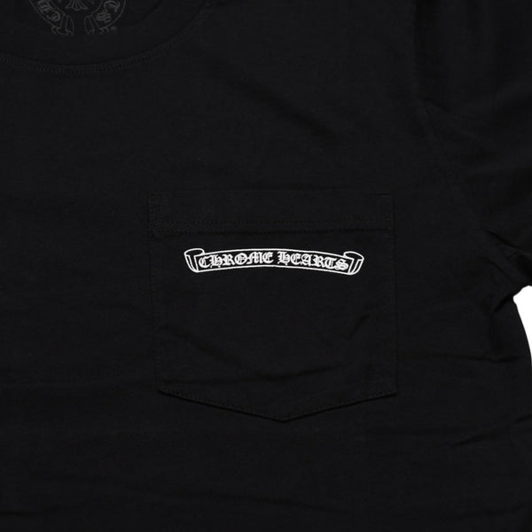 新品未使用 CHROME HEARTS クロムハーツ スクロールロゴTシャツ ブラック 黒 ポケットTシャツ 半袖Tシャツ 中古 4a001880