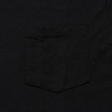 画像をギャラリービューアに読み込む, CHROME HEARTS クロムハーツ ポケット付きTシャツ クロスレザーパッチ シルバー金具 ブラック CHプラス スクロールラベル 美品 中古 4a001885