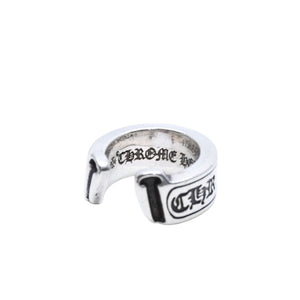 CHROME HEARTS LG SCROLL LABEL RING Large scroll label ring Weight approx. 10.53g Size 6 Silver 925 Good condition Used 4a001896