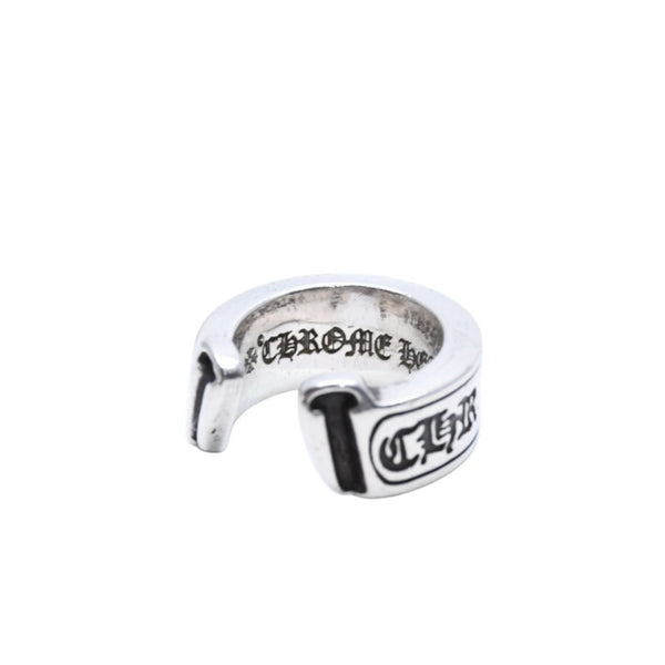 CHROME HEARTS LG SCROLL LABEL RING Large scroll label ring Weight approx. 10.53g Size 6 Silver 925 Good condition Used 4a001896
