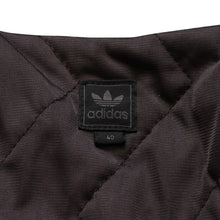 画像をギャラリービューアに読み込む, 極美品 adidas アディダス モノグラム柄中綿トラックジャケット ブラウン イエロー アウター 総柄 レトロ キルティング 中綿入り ジップアップ 中古 4a002140