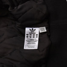 画像をギャラリービューアに読み込む, 極美品 adidas アディダス モノグラム柄中綿トラックジャケット ブラウン イエロー アウター 総柄 レトロ キルティング 中綿入り ジップアップ 中古 4a002140