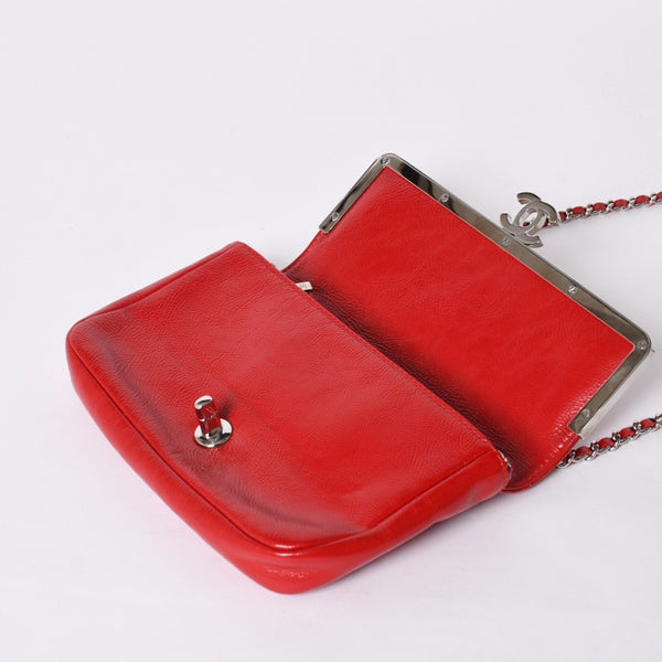 Very good condition CHANEL No. 11 Chain Shoulder Bag Red Silver hardware Silver Used 4a001912