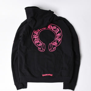 新品未使用 CHROME HEARTS クロムハーツ 2025年 ジップアップフーディー パーカー サイズM セメタリー ホースシュー ブラック ピンク 中古 4a002042