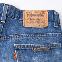 画像をギャラリービューアに読み込む, 新品未使用 CHROME HEARTS クロムハーツ × Levi's リーバイス セメタリークロスパッチ デニムミニスカート サイズ25 11パッチ 中古 4a002040