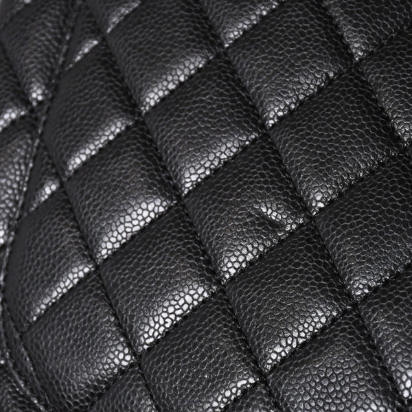 Very Good Condition CHANEL GST Caviar Skin Matelasse Chain Tote Bag No. 18 Shoulder Bag Black Gold Hardware Used 4a001924