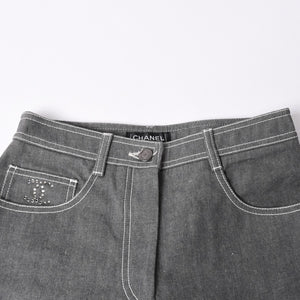 極美品 CHANEL シャネル フレアベルボトムデニムパンツ ココマーク ラインストーン グレー フレア ブーツカット P17693 ホワイトステッチ 中古 4a002149