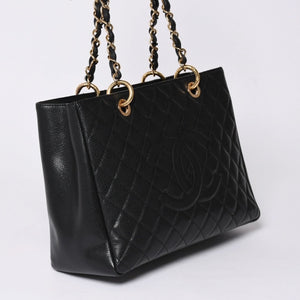 Very Good Condition CHANEL GST Caviar Skin Matelasse Chain Tote Bag No. 18 Shoulder Bag Black Gold Hardware Used 4a001924