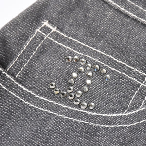 極美品 CHANEL シャネル フレアベルボトムデニムパンツ ココマーク ラインストーン グレー フレア ブーツカット P17693 ホワイトステッチ 中古 4a002149